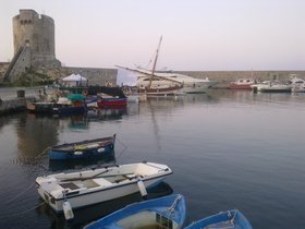 070920121102 Leudo e megayacht.jpg